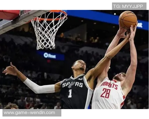 文班在移动中接球威胁显著马刺应加强战术调整以提升进攻效率