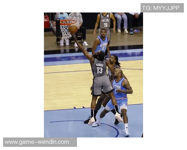 老熟人重聚杨瀚森与马布里赛前热身亲切交流笑声不断